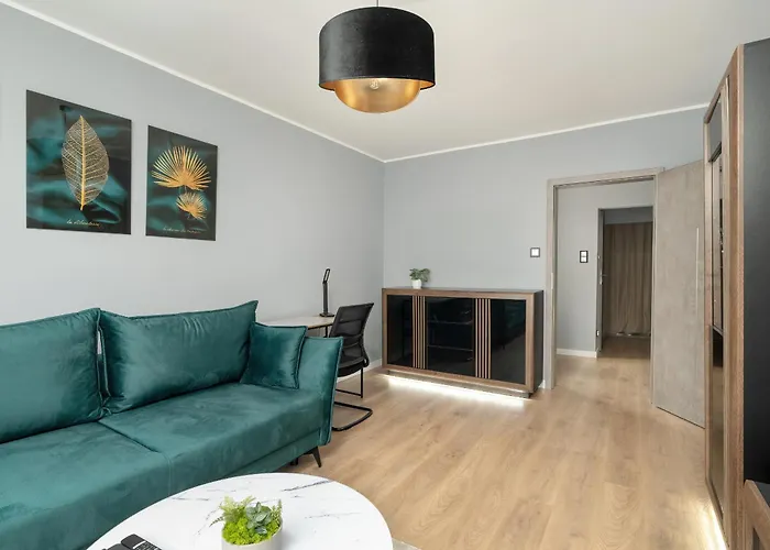 Stylish Two Bedroom With Parking Near Malta In By Renters * Познань